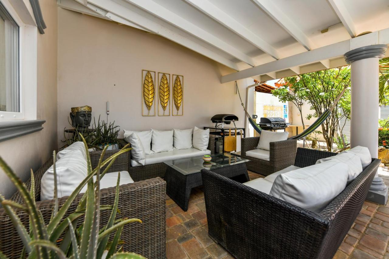 Villa Swiss Paradise With Private Pool Palm Beach Kültér fotó